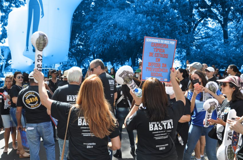  Comitê das relações de trabalho: INSS apresenta esboço de projeto de reestruturação da carreira do seguro social